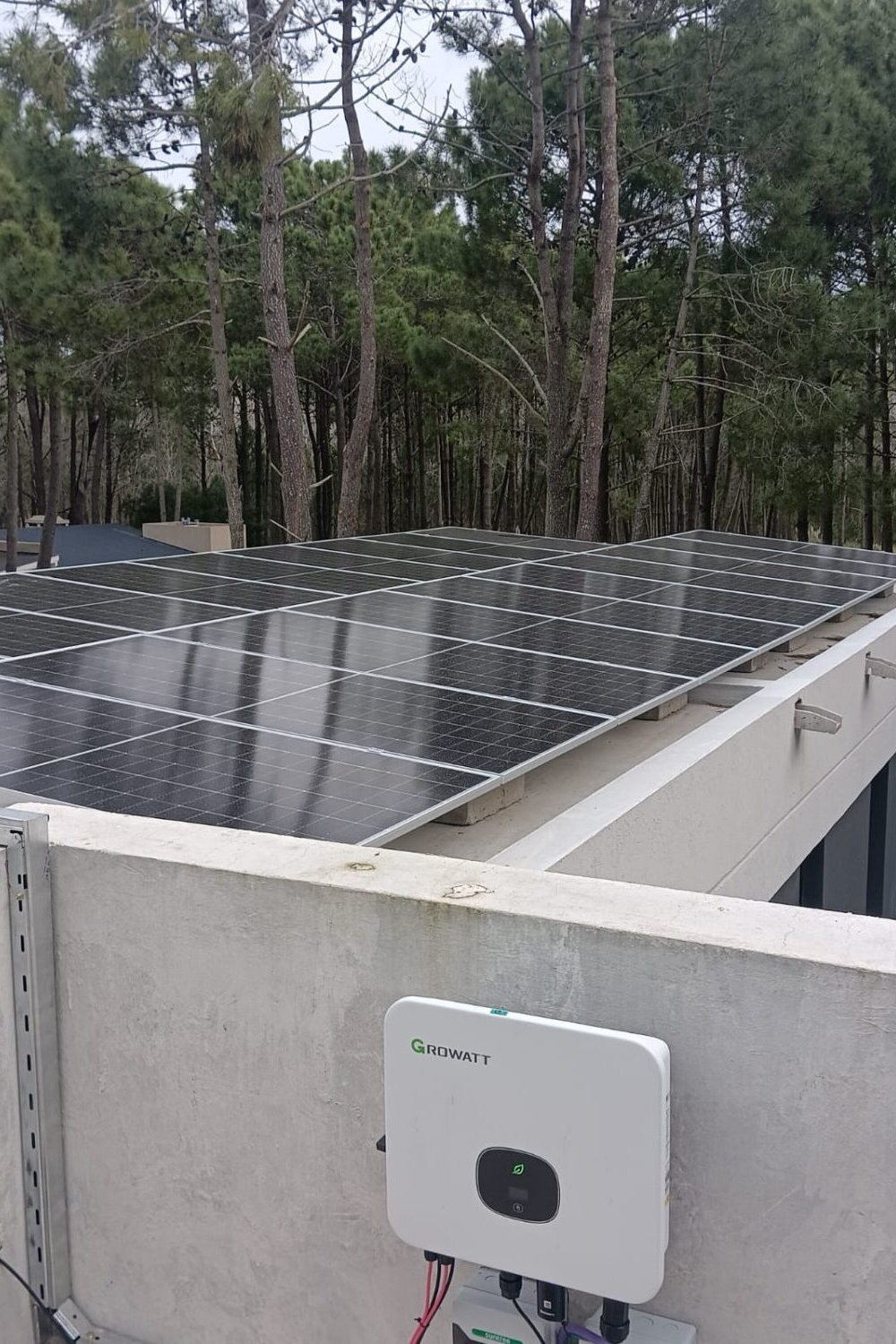 Barrio Villa Robles, La Costa: 10 kW con inyección a la red